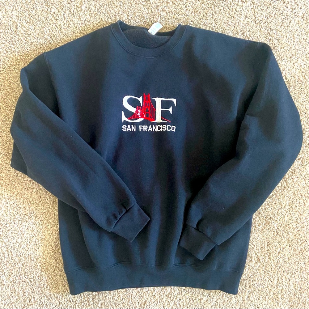 Donating soon* Sf crew neck